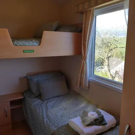 Seaside In With Breathtaking Views シャレー アードモア