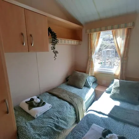 Seaside In With Breathtaking Views Chalet *