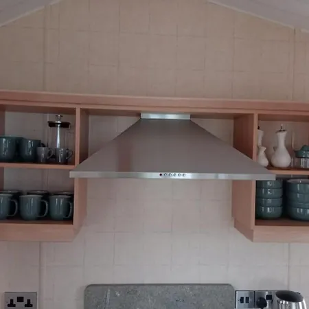 Seaside In With Breathtaking Views シャレー アードモア