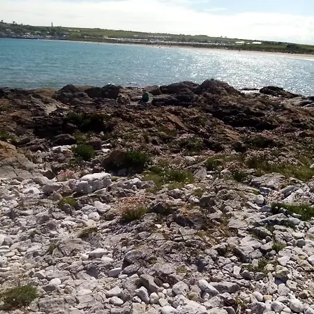 Seaside In With Breathtaking Views